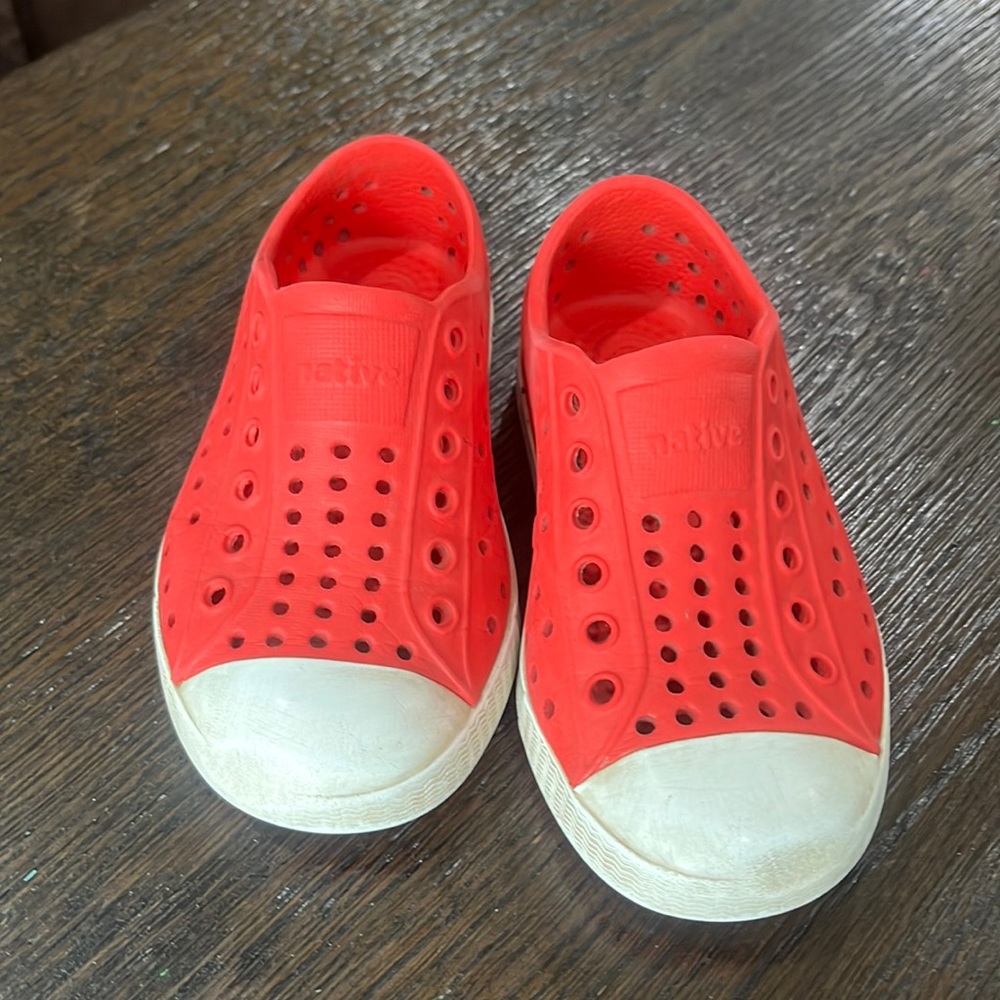 Native shoes toddler size 7